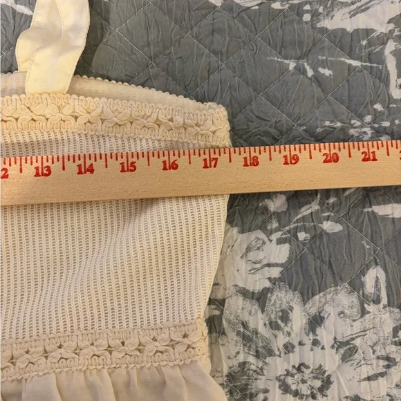 Cider White Sleeveless Peplum Crop Top - Picture 4 of 8